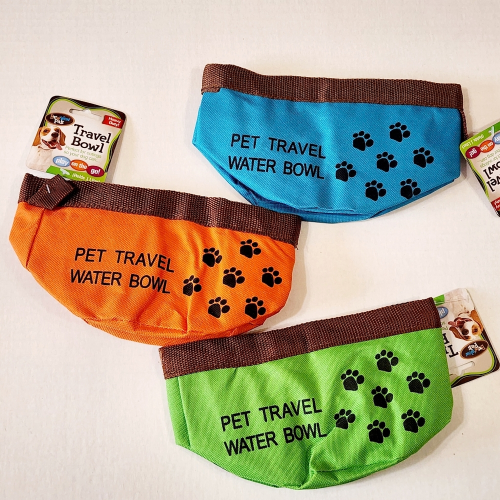 NWT Pet Travel Bowl - Set of 3 Collapsible Travel Pet Bowls - 1 liter each NEW